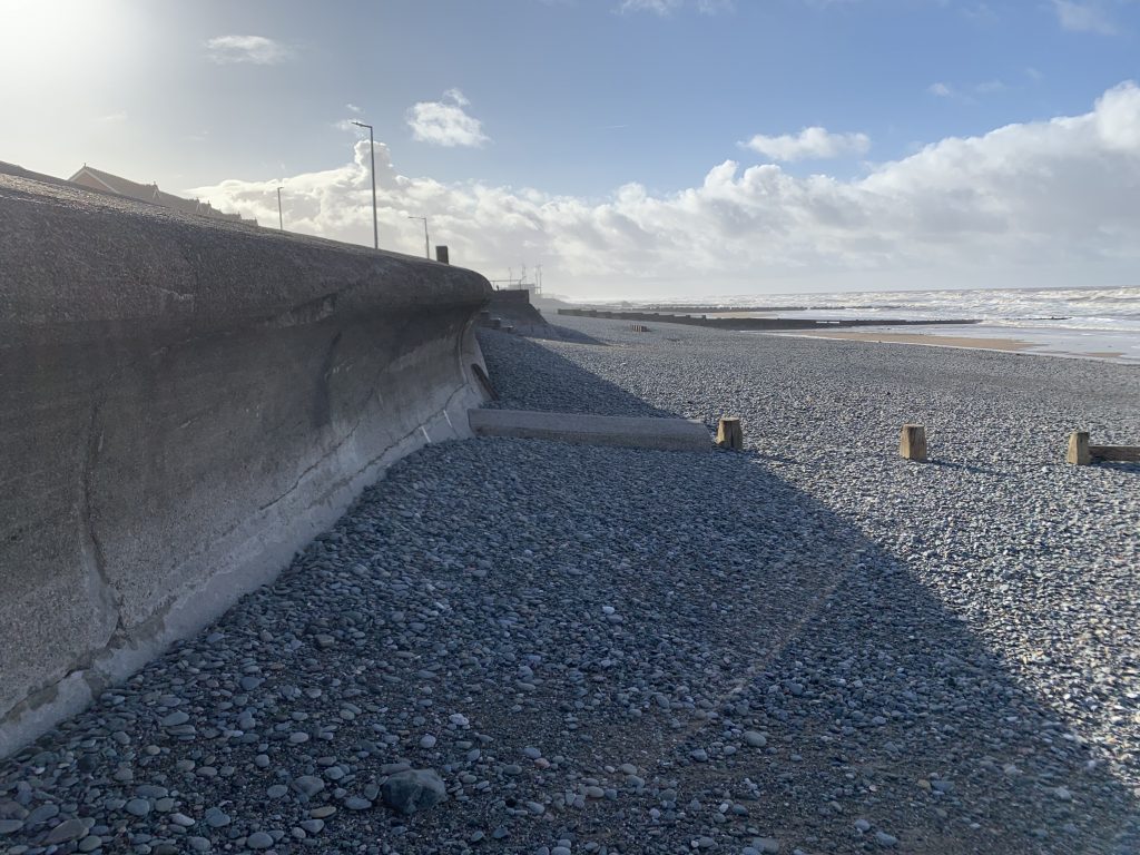 Relatively stable level of beach material at Rossall Beach in Feb 2020