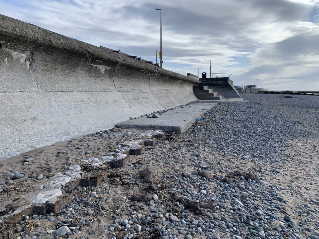 By the end of March 2021 the foundations of the wall are exposed